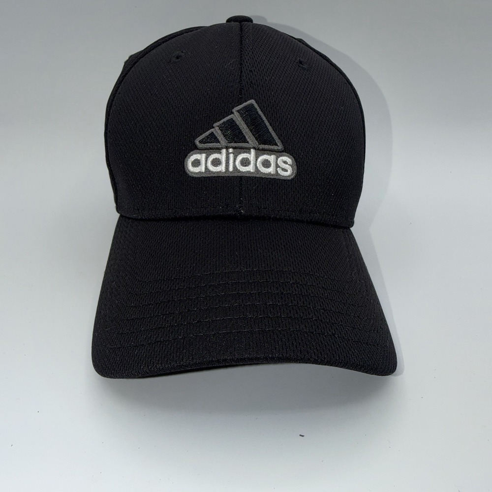 Adidas A-Flex Fitted Cap Hat Adult S/M Black Embroidered Logo Causal Gym Golf